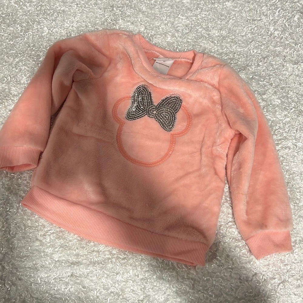 Minnie Mouse sweater
